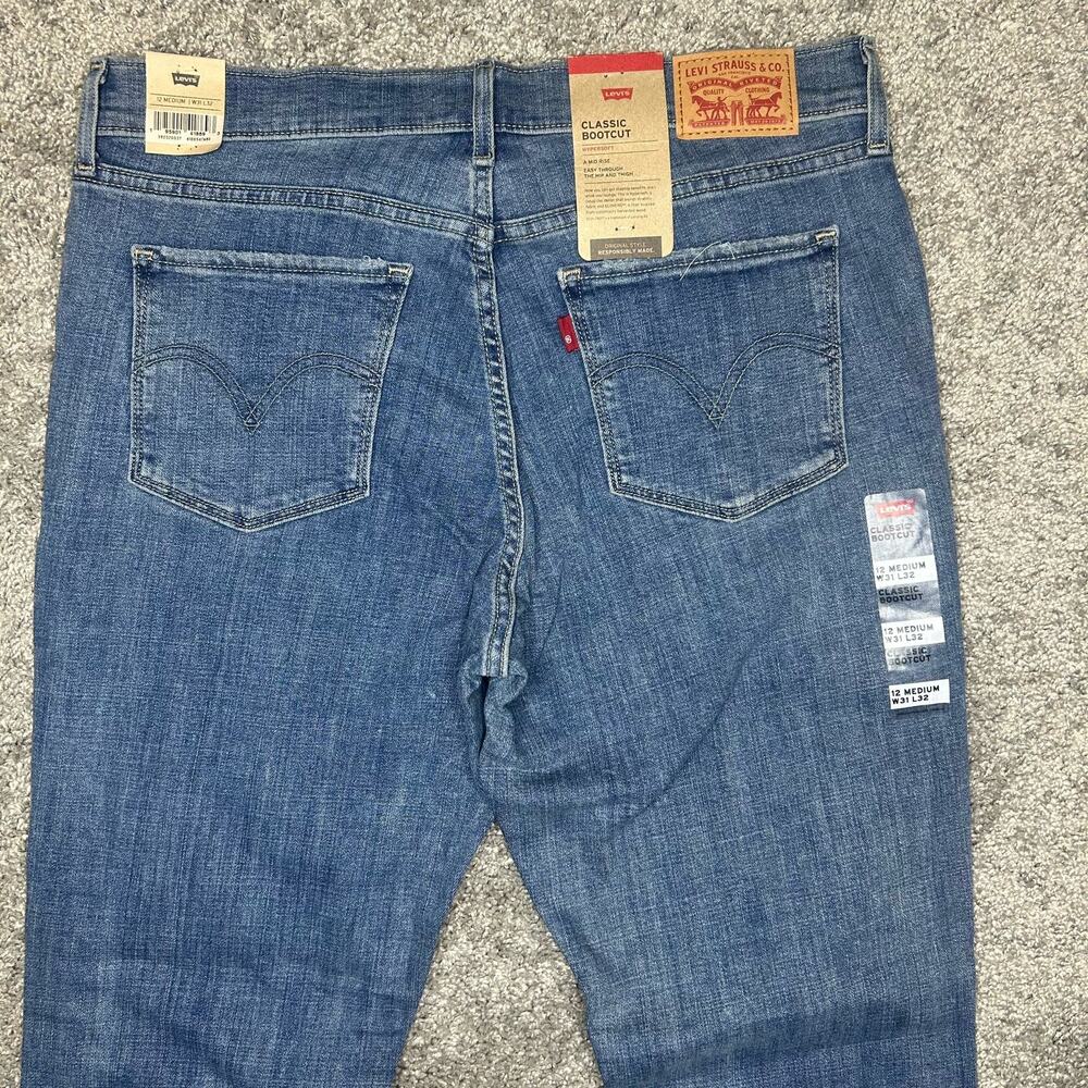 Levi’s Women's Size 12 Classic Bootcut 31/32 HyperSoft Mid Rise Jeans Denim - Picture 5 of 10